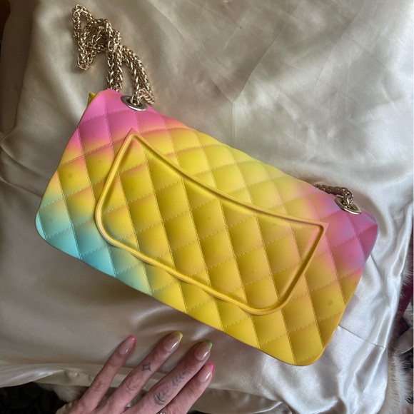 Rubber Neon Gradient Quilted Chain Bag - Picture 4 of 11